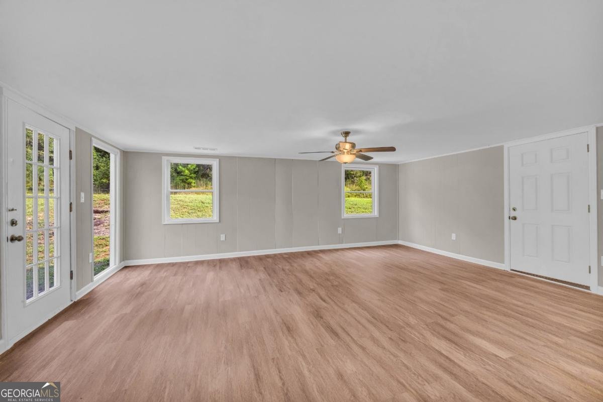 4274 Highway 98 Danielsville - 37