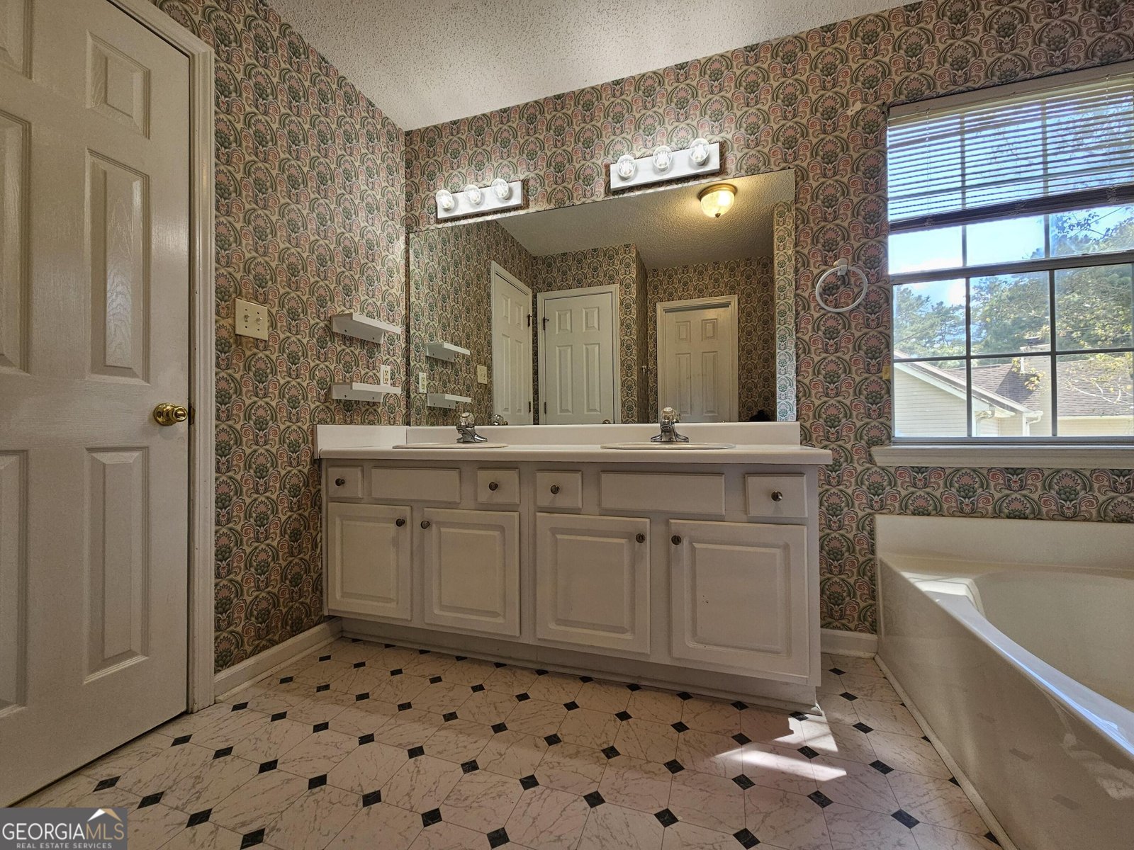 104 Meadow Wood Drive Macon - 21