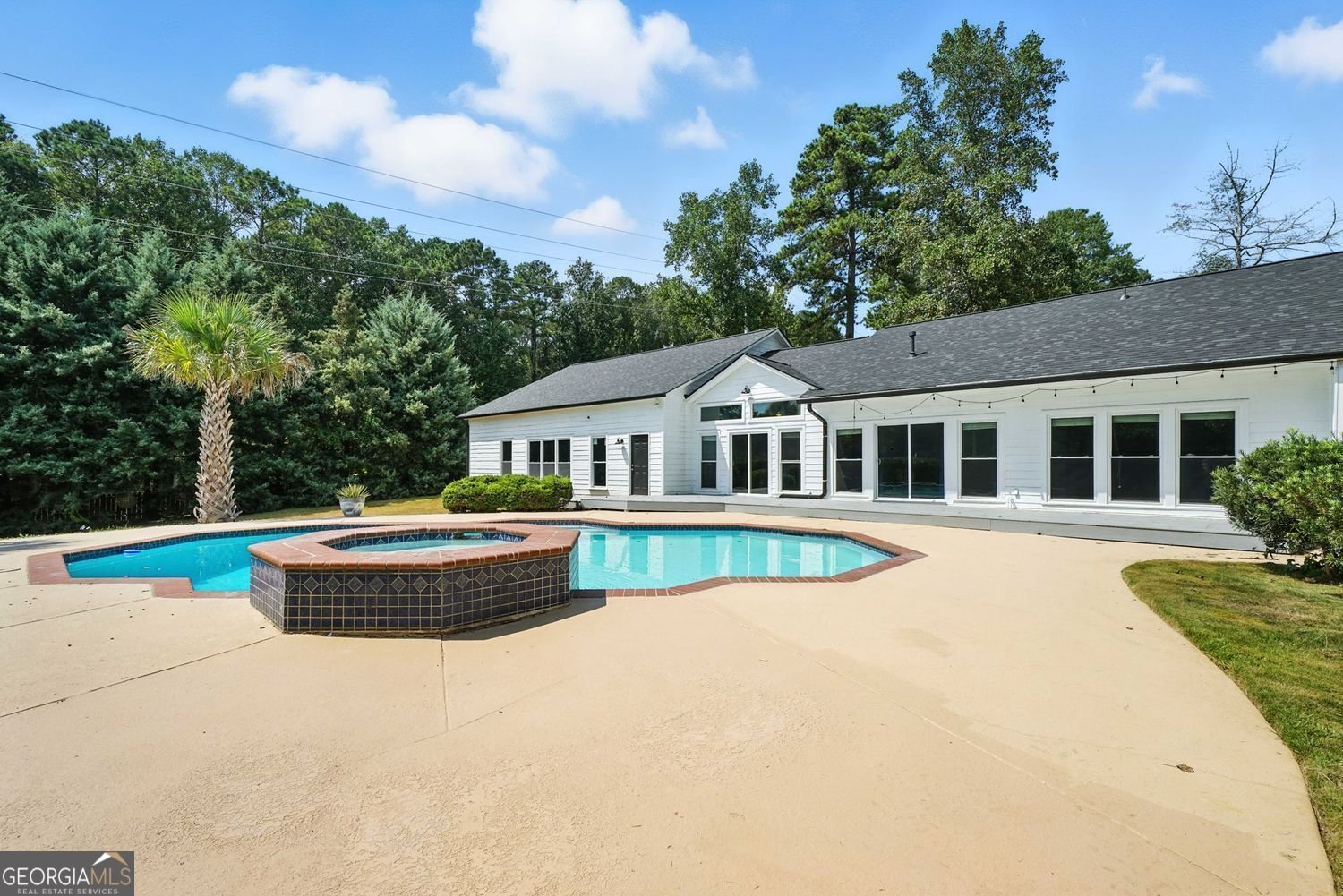 8675 Lake Forest Drive Jonesboro - 44