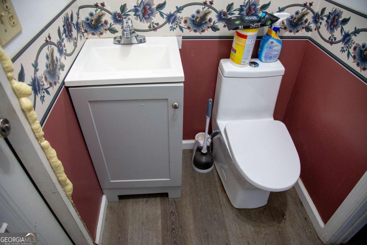 2115 Blackshear Highway Baxley - 1