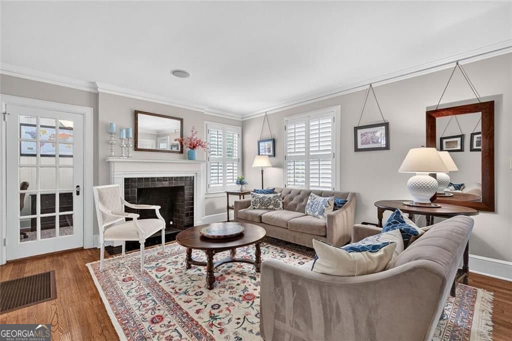 789 Longwood Drive Atlanta - 17