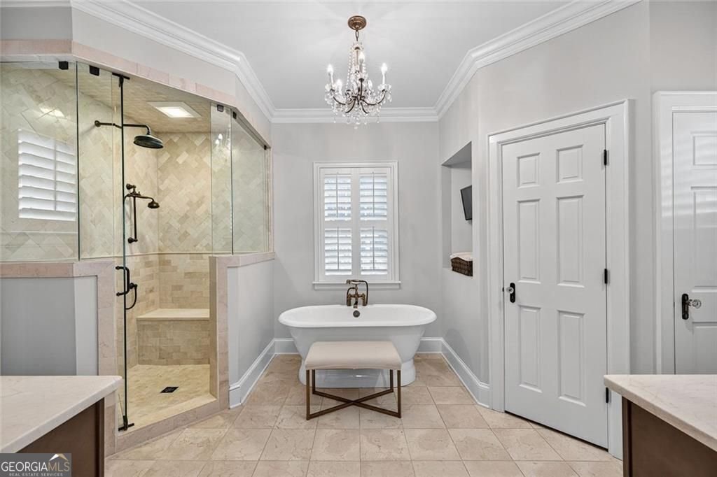 789 Longwood Drive Atlanta - 22