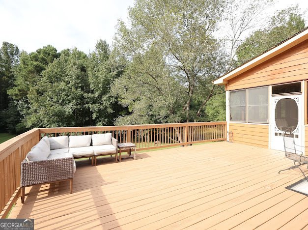 670 Mill Pond Road Newborn - 9