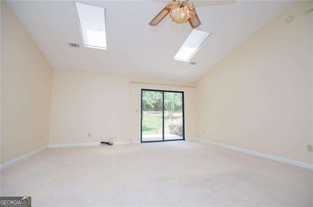 7125 Woodridge Lane Union City - 3