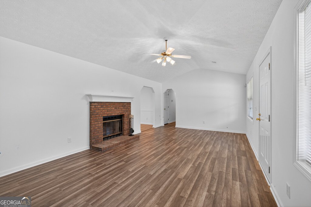 944 Century Oak Drive Winder - 10