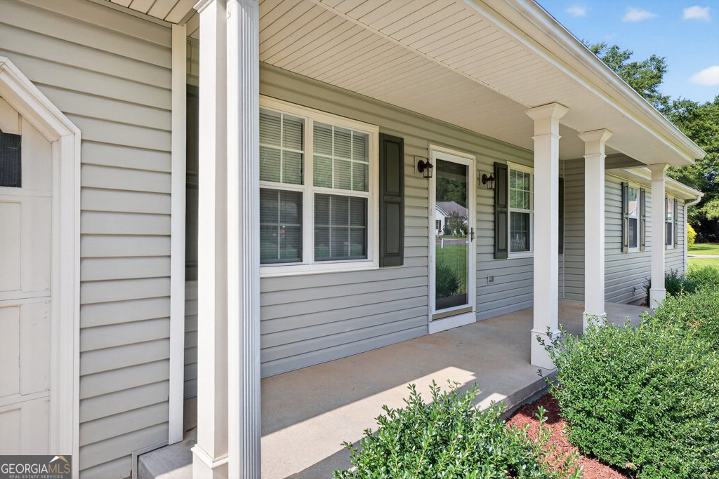 944 Century Oak Drive Winder - 6