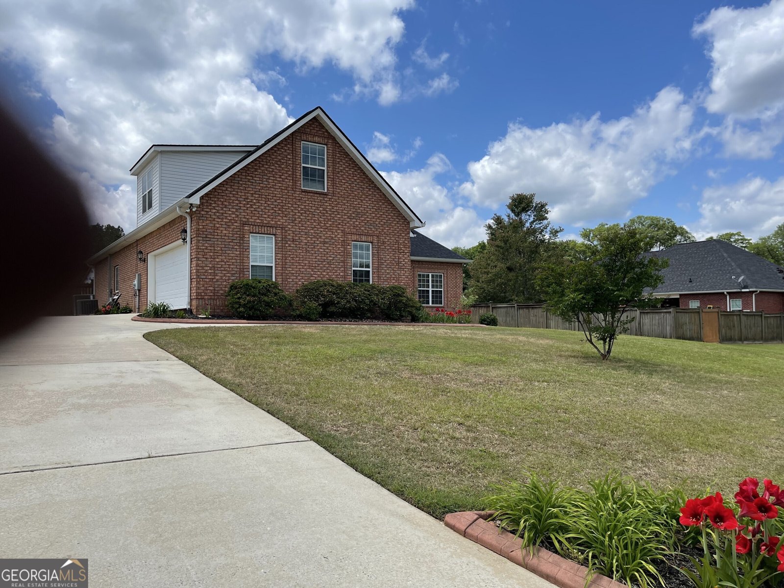 2026 Pin Oak Terrace Bonaire - 30