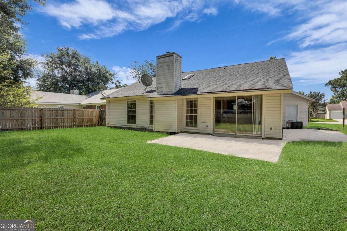 10 English Saddle Court Savannah - 32