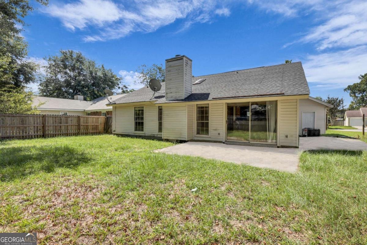 10 English Saddle Court Savannah - 33