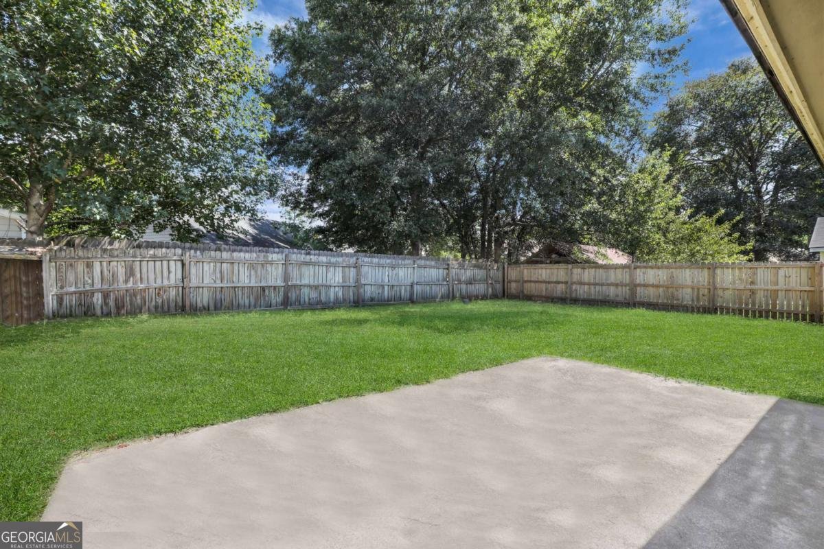 10 English Saddle Court Savannah - 35