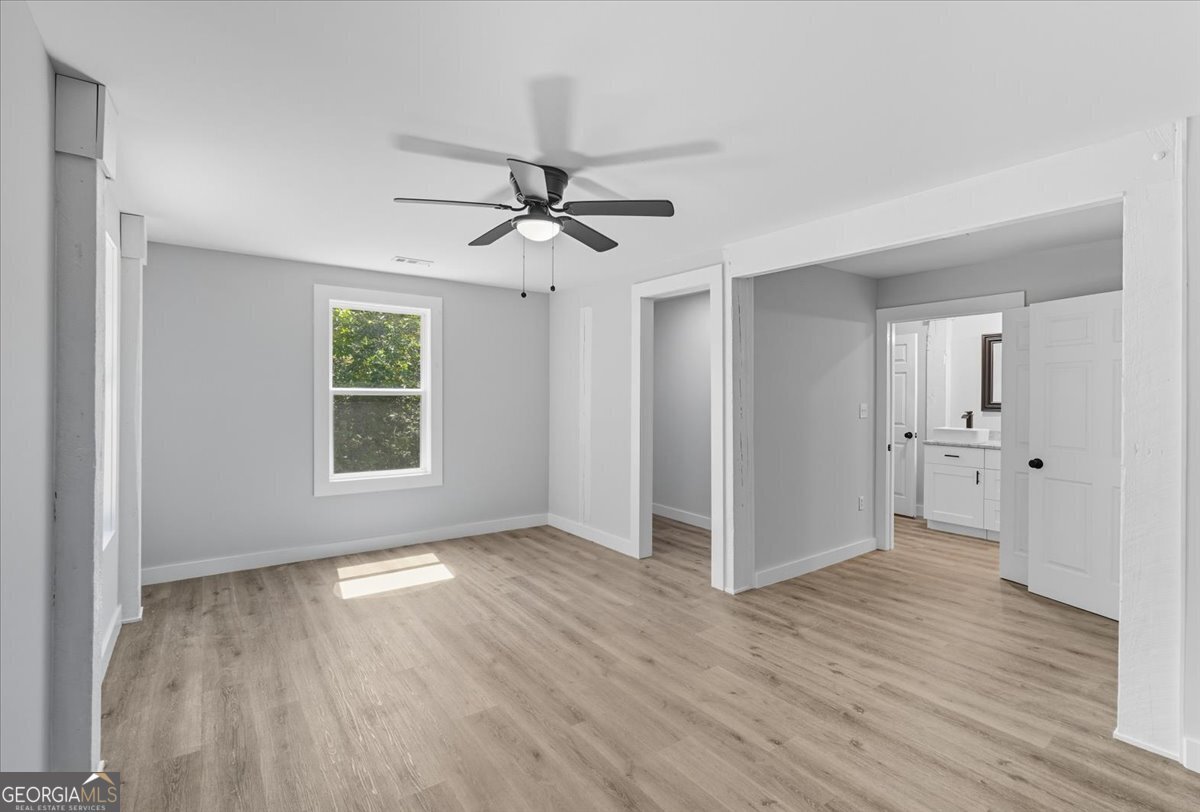 96 Collins Road Rome - 27