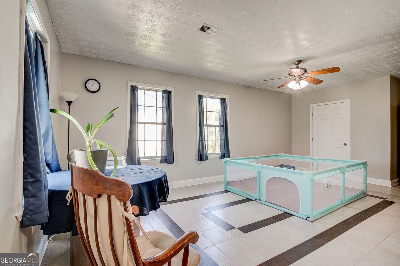 352 MEADOW TRACE Drive Auburn - 7