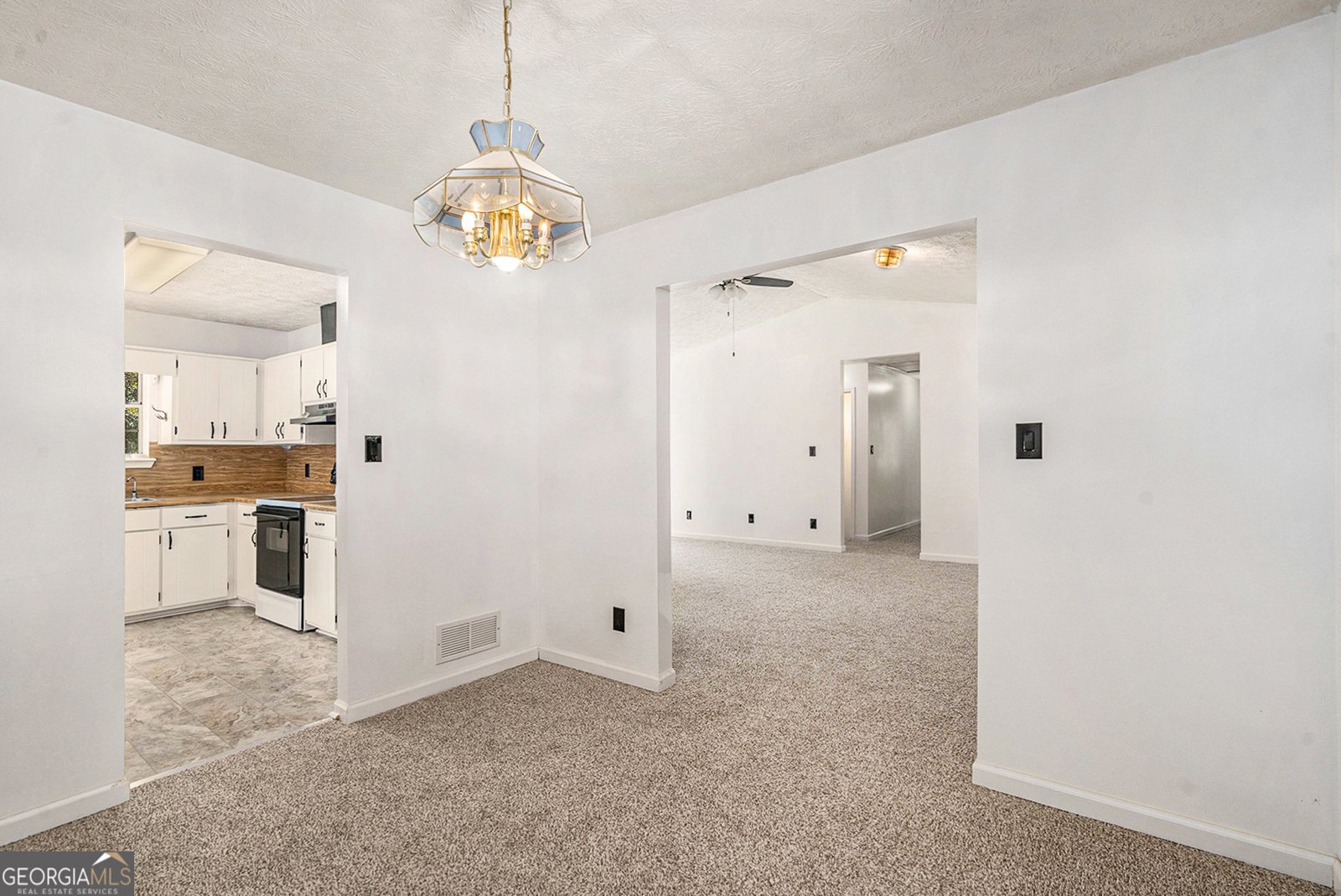 551 Hood Road Stockbridge - 12