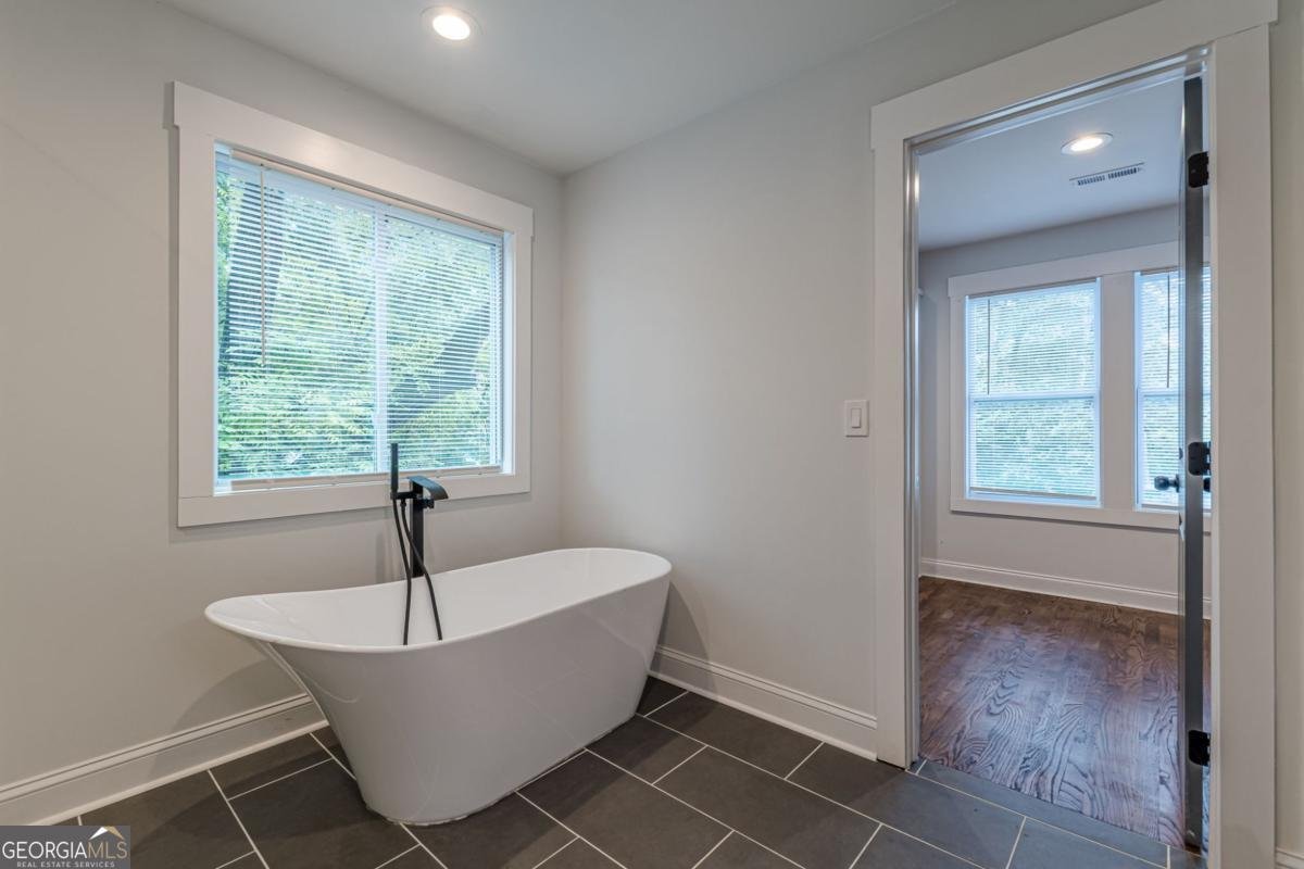 770 Waters Drive Atlanta - 34