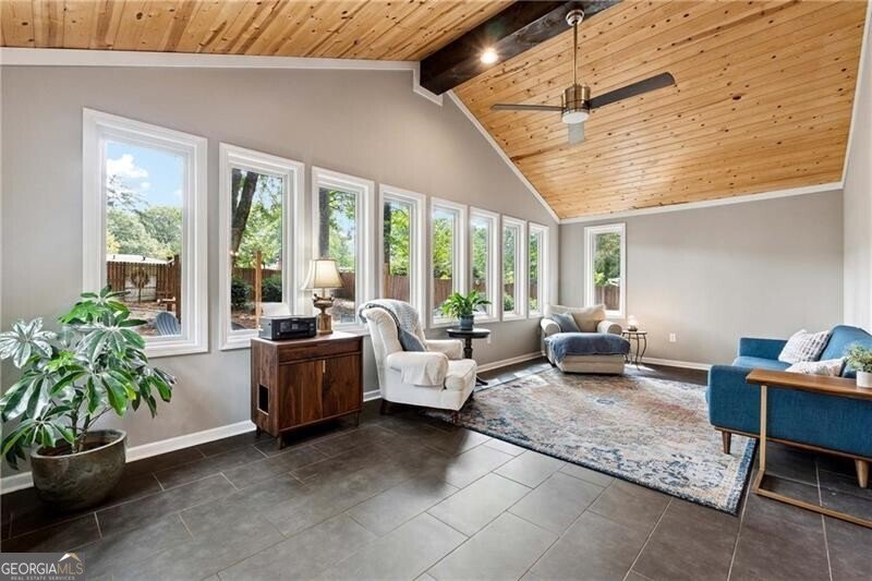525 Robin Lane Marietta - 10