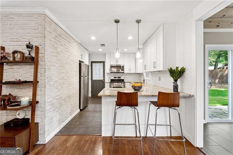 525 Robin Lane Marietta - 12