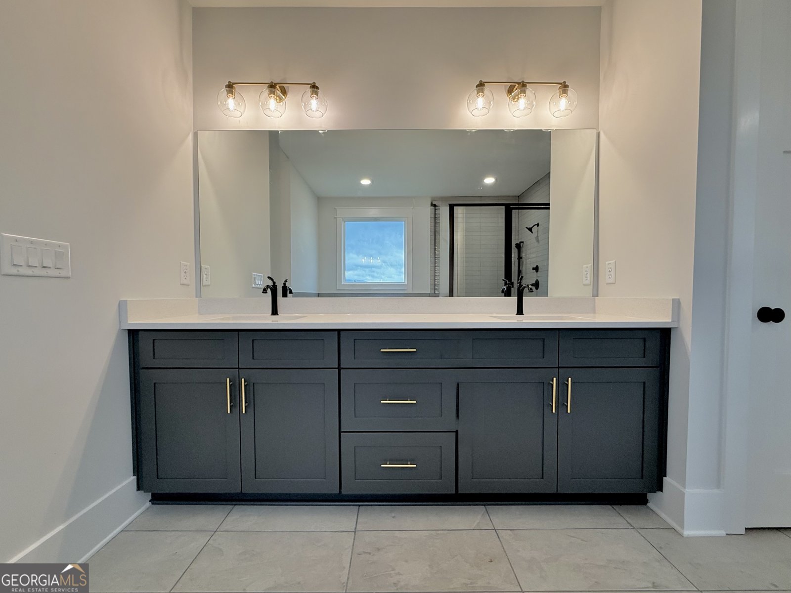 301 Eminence Peak Rydal - 31