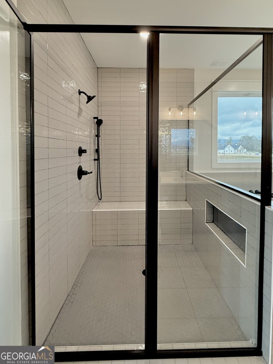 301 Eminence Peak Rydal - 33