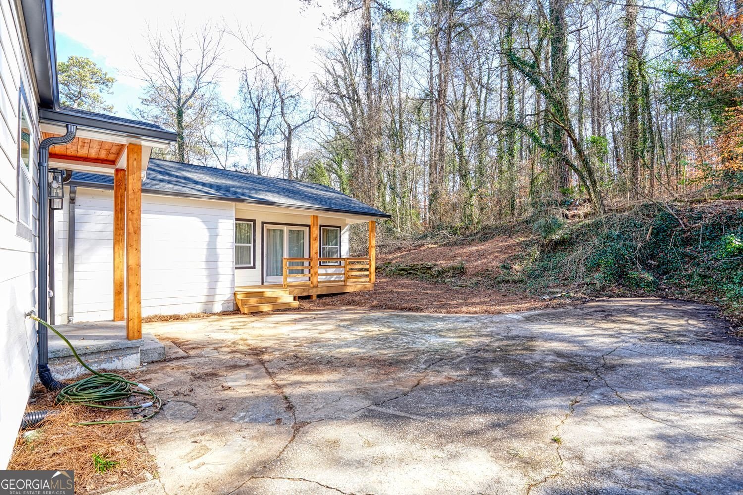 2230 Beecher Circle Atlanta - 4