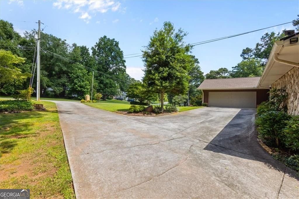 5507 Christi Drive Douglasville - 2