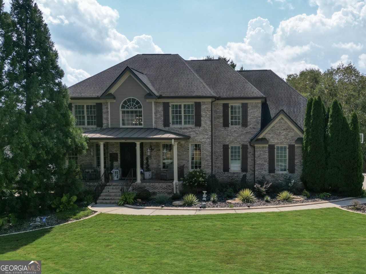 108 AUTUMN GLEN Drive Woodstock - 1