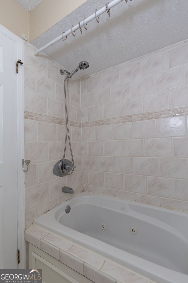 6101 River Road Columbus - 16