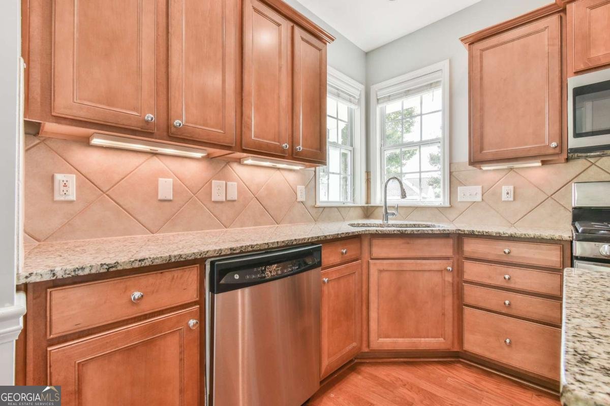 6223 Ivy Stone Way Hoschton - 16