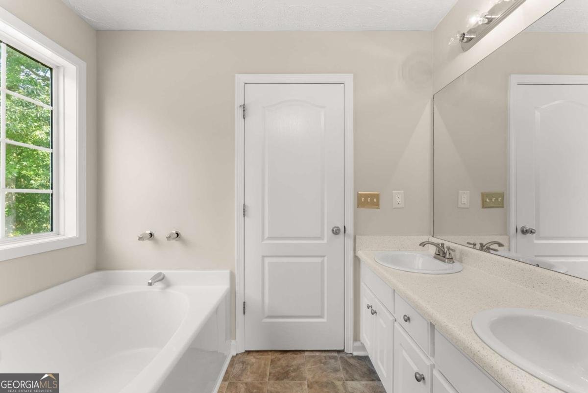 845 Brandon Drive Winder - 17