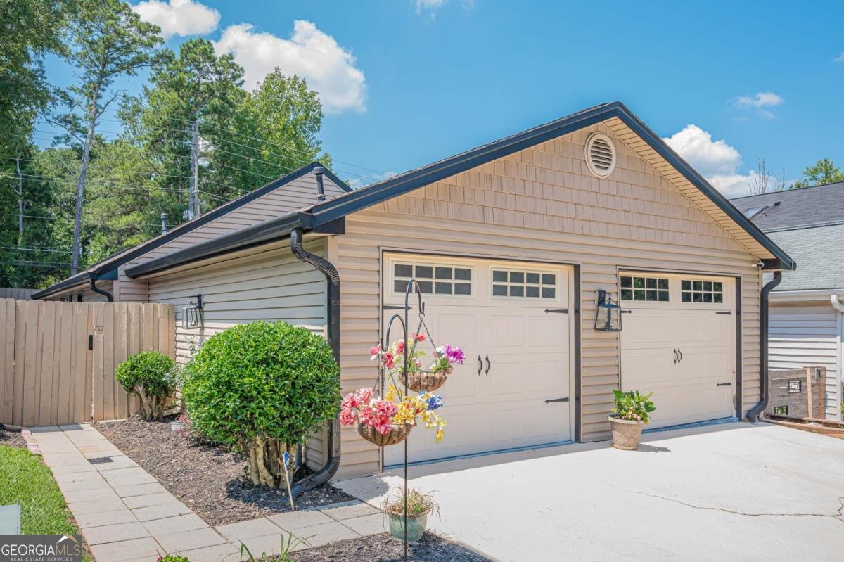 936 BOBCAT Court Marietta - 1