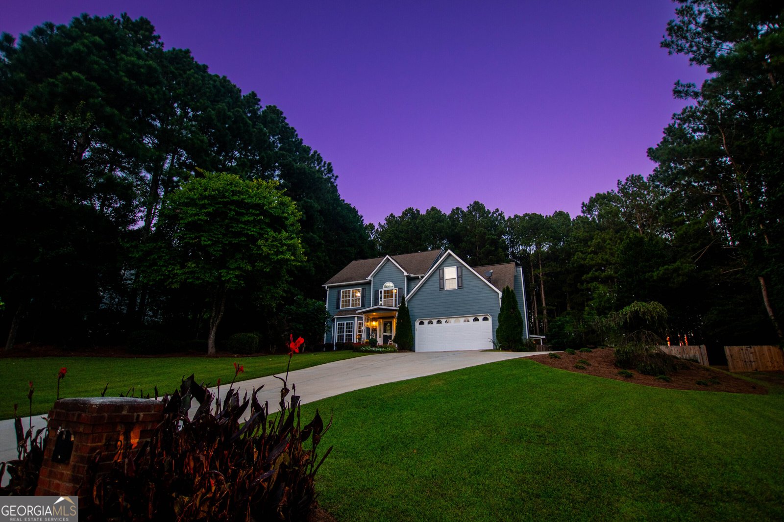 4971 Cliff Top Drive Loganville - 4