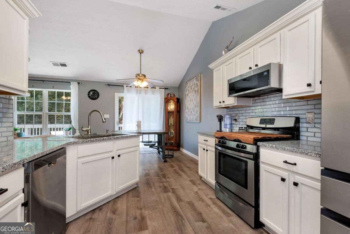5503 Amber Cove Way Flowery Branch - 5
