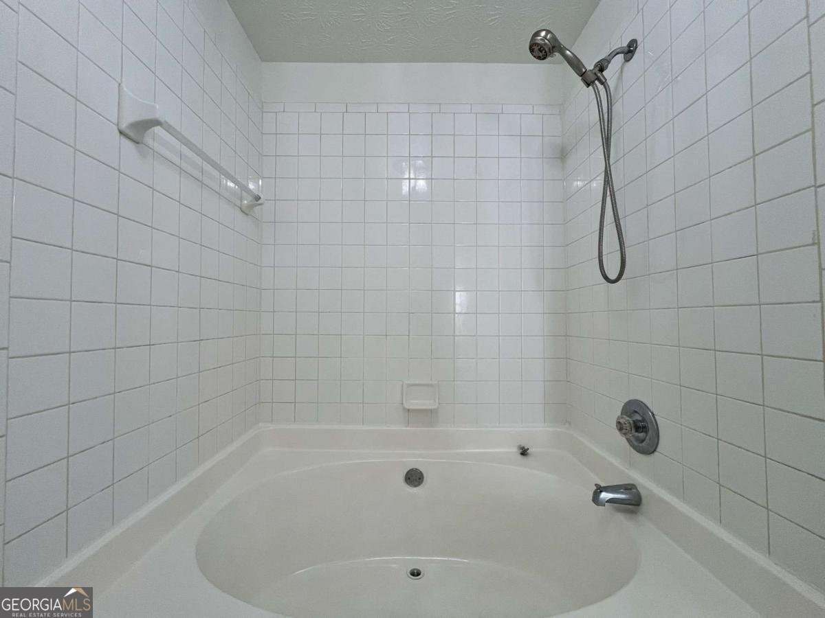 755 Abbotts Mill Court Duluth - 6