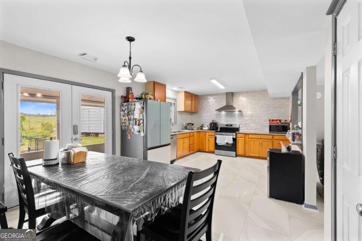 411 Cedar Creek Road Cartersville - 36