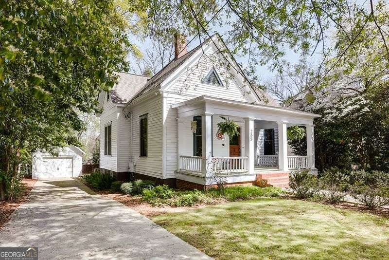 255 Bloomfield Street Athens - 2