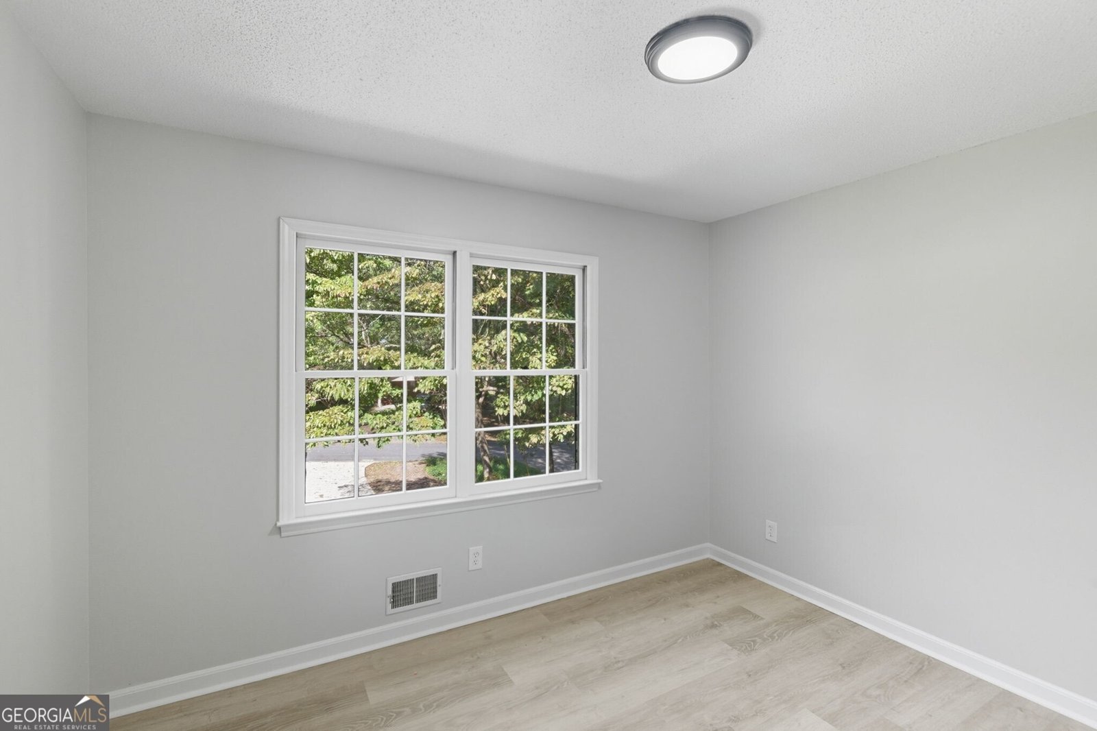 120 Westwood Drive Marietta - 23