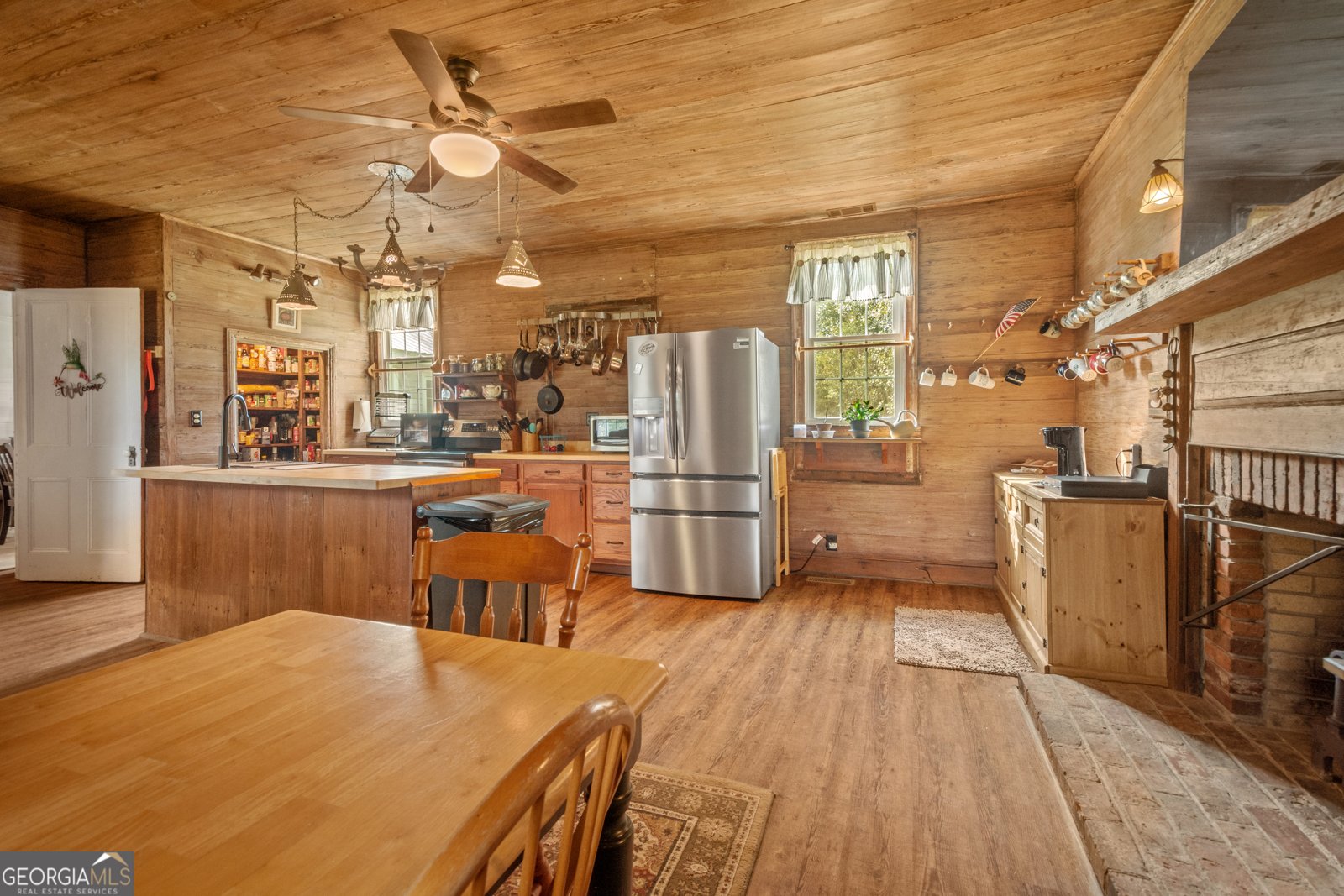 2417 Ga Highway 242 Sandersville - 37