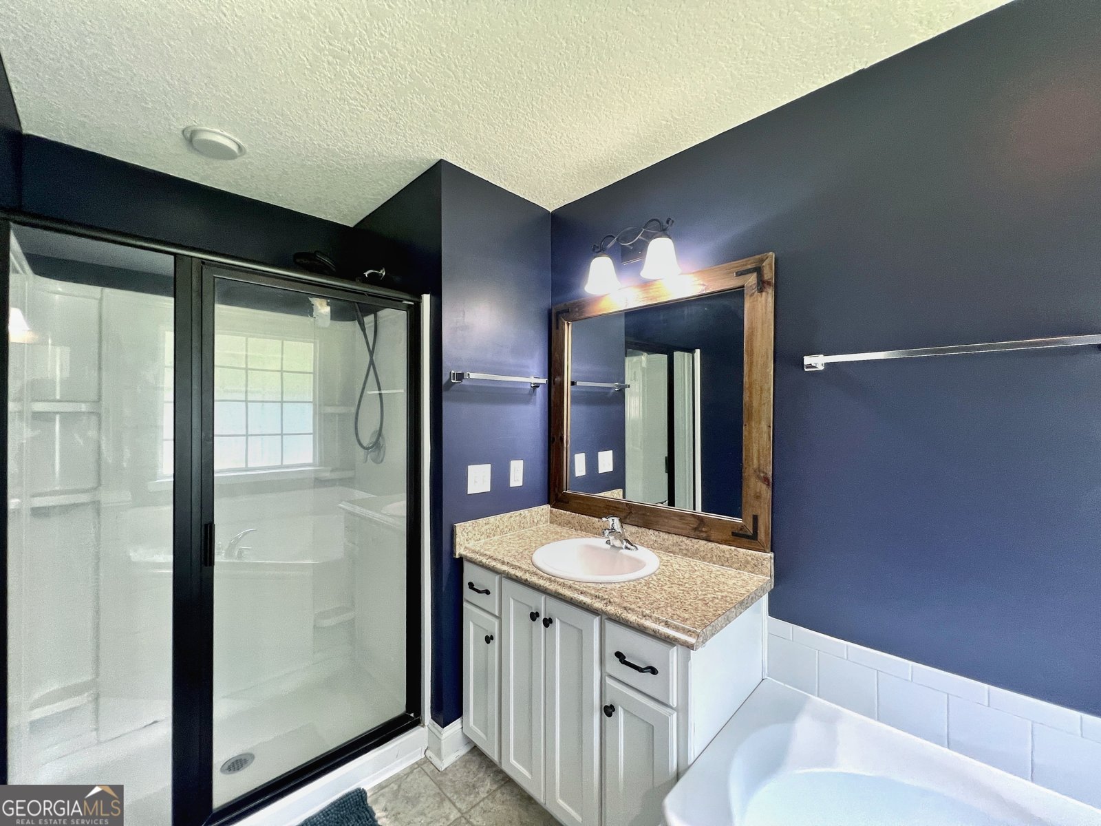 1135 Creekside Circle Hinesville - 27