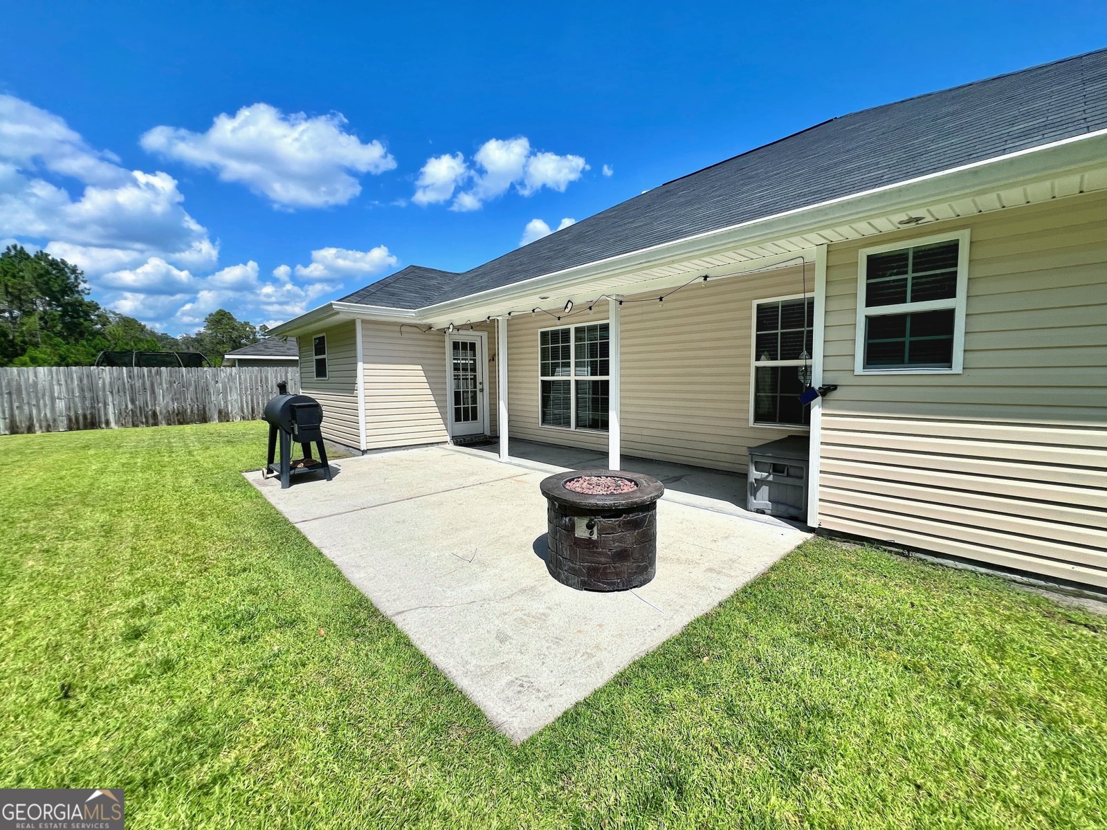 1135 Creekside Circle Hinesville - 29