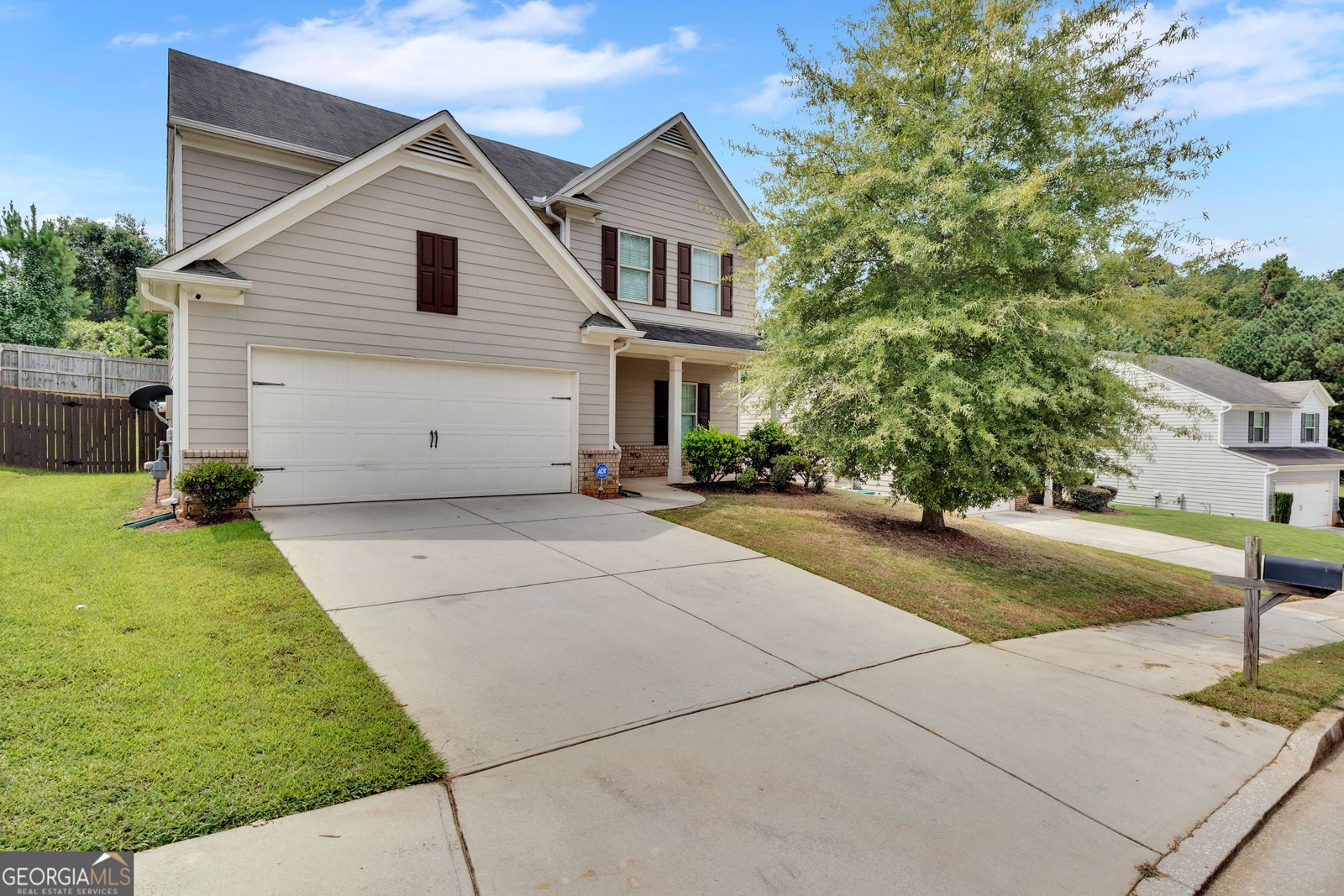 7430 Saint David Street Fairburn - 1