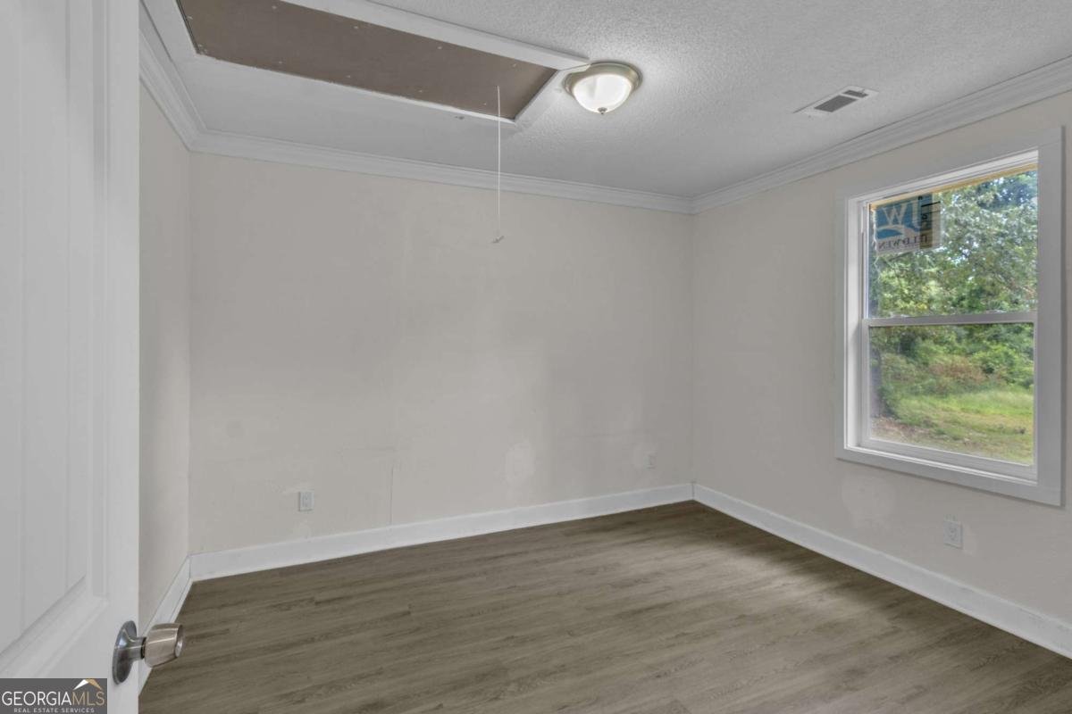 332 Lee Street Forest Park - 10