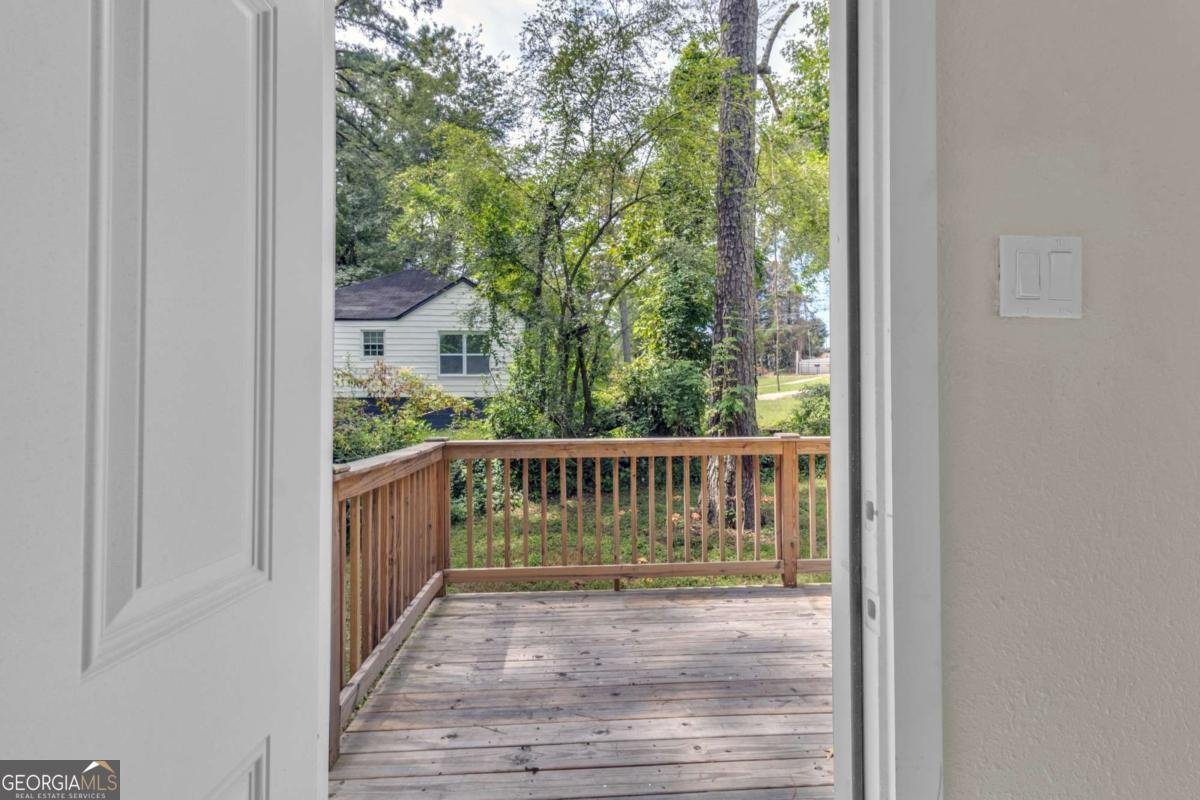 332 Lee Street Forest Park - 18