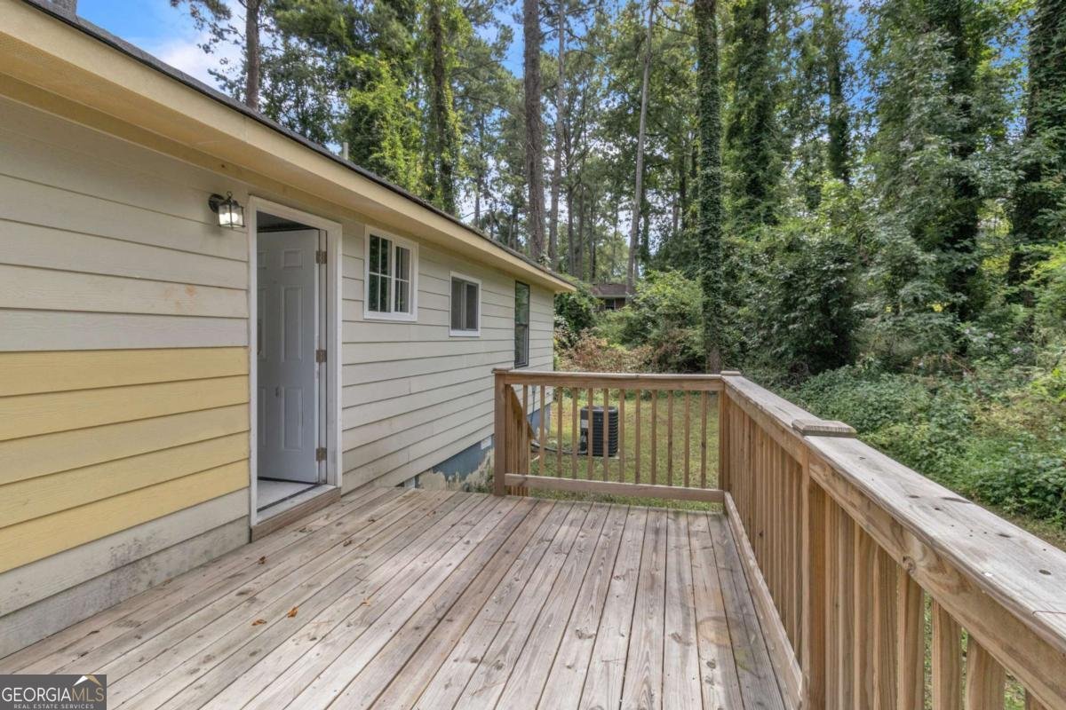 332 Lee Street Forest Park - 19
