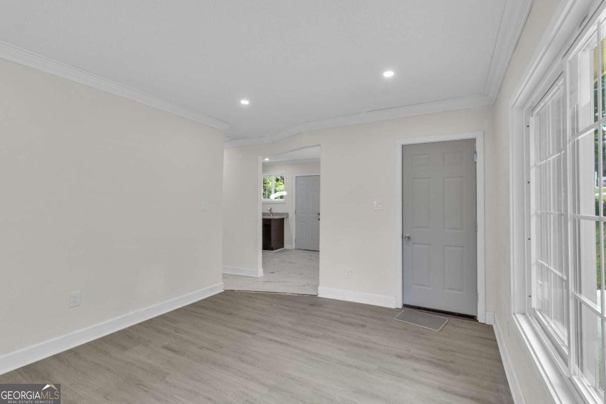 332 Lee Street Forest Park - 4