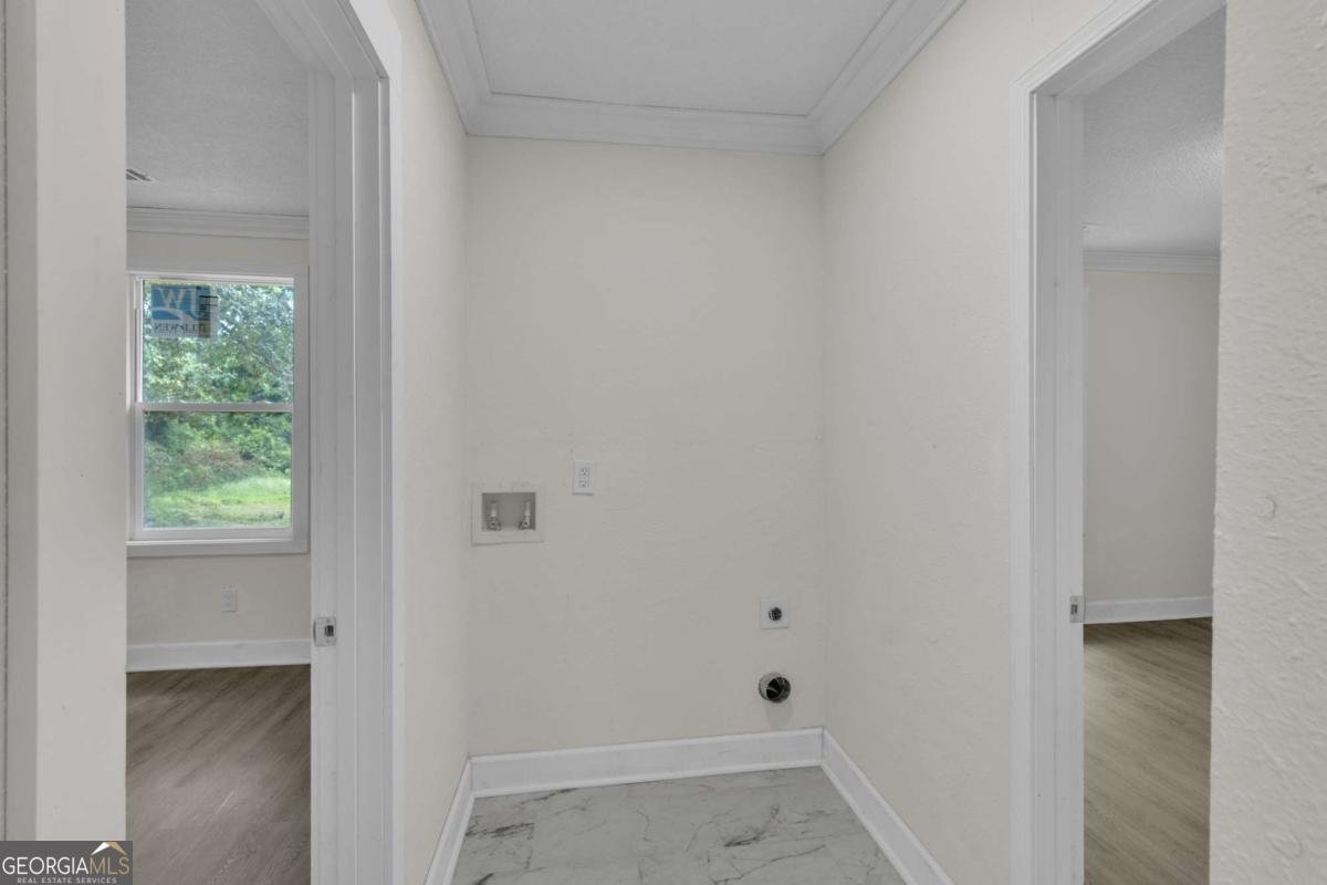 332 Lee Street Forest Park - 9