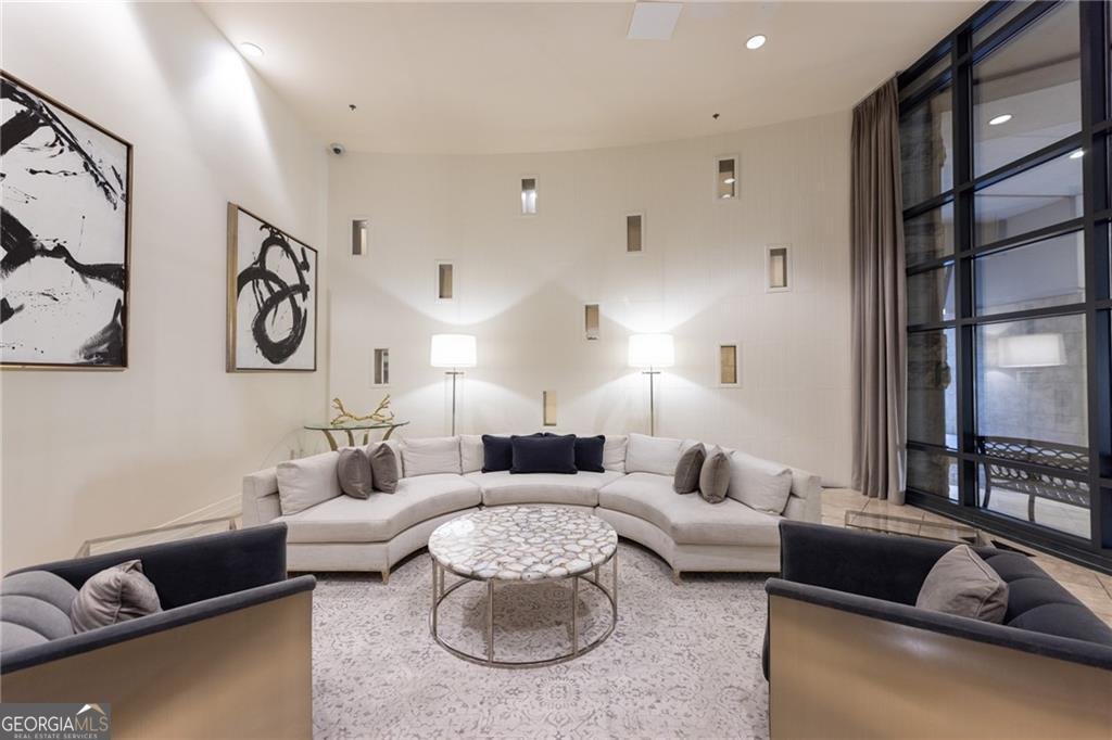 3040 Peachtree Road Atlanta - 21