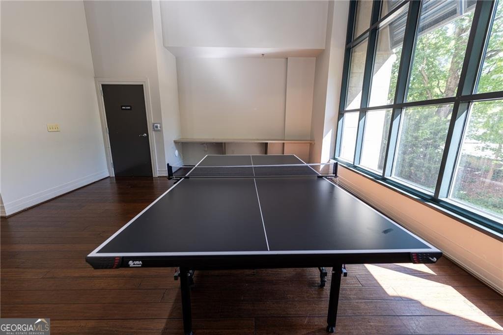 3040 Peachtree Road Atlanta - 33
