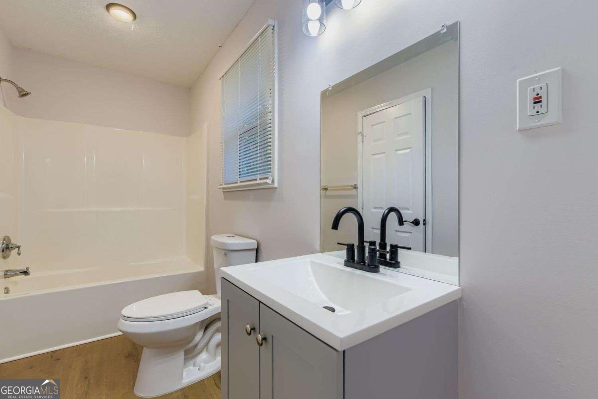 2712 Davidson Drive Lithonia - 17