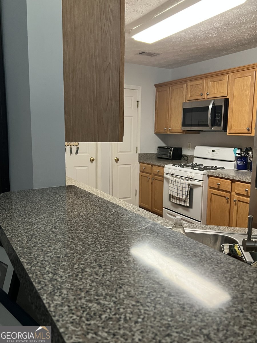 619 Landing Way Loganville - 2