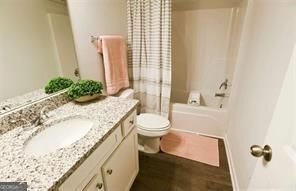 141 VILLAGE GREEN Drive Adairsville - 14