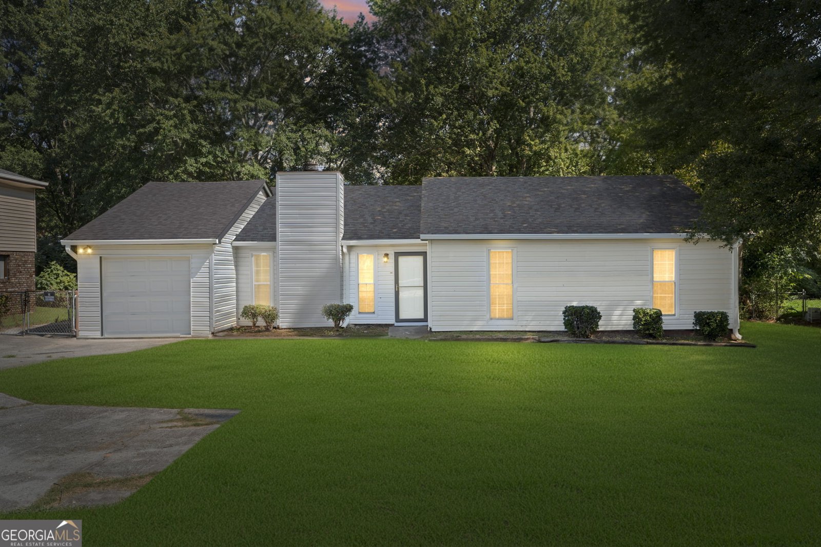 2436 Rex Road Ellenwood - 2